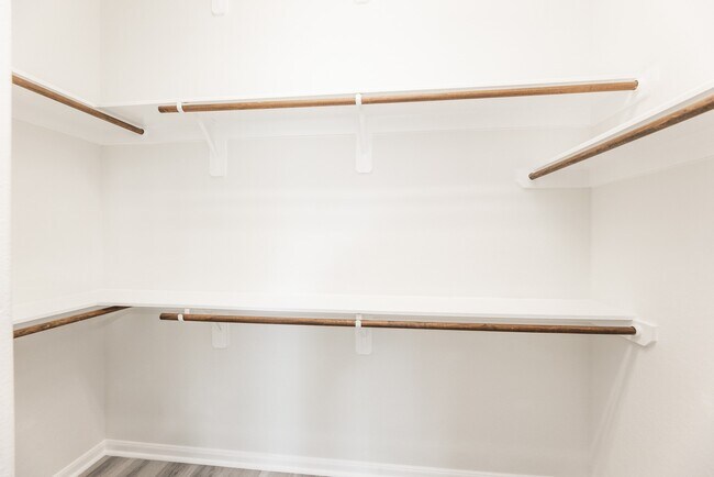 Building Photo - 6011 Baileys Run Ln