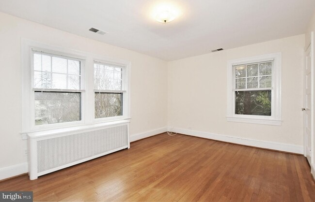 Building Photo - 4509 Ellicott St NW