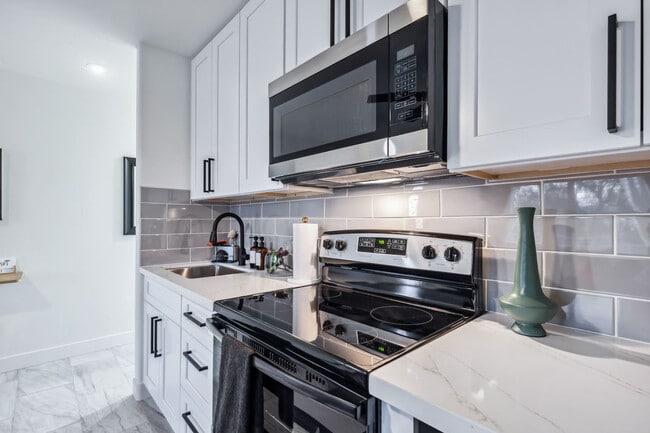 Building Photo - 131 Mescal Loop