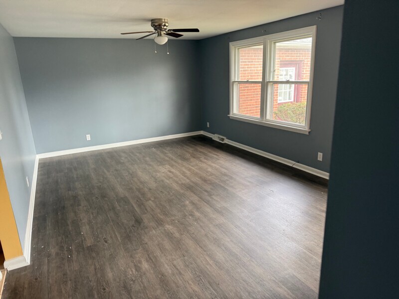 Building Photo - 806 S 16th St