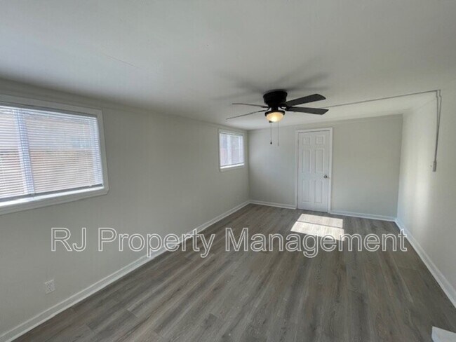 Building Photo - 4380 Reed Ave