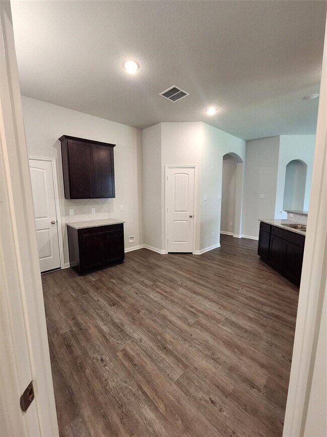 Building Photo - 11114 Lulu Ln