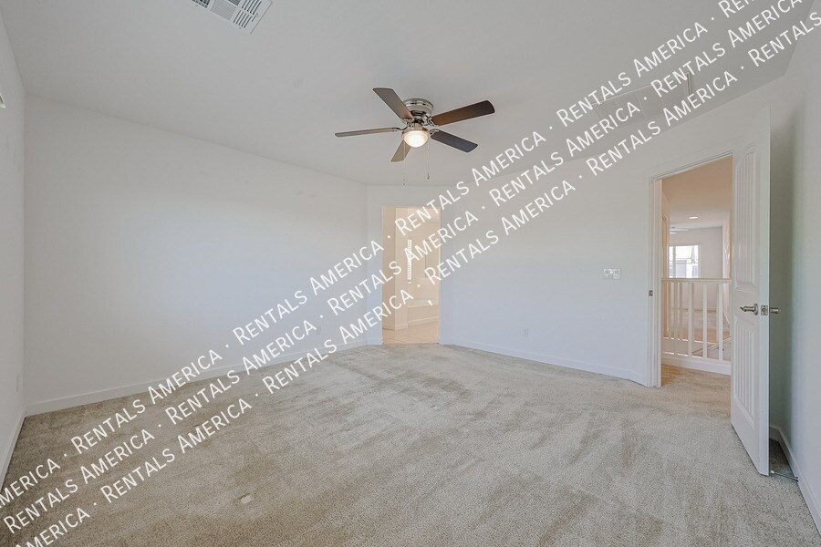 Building Photo - 6038 W Hartford Ct