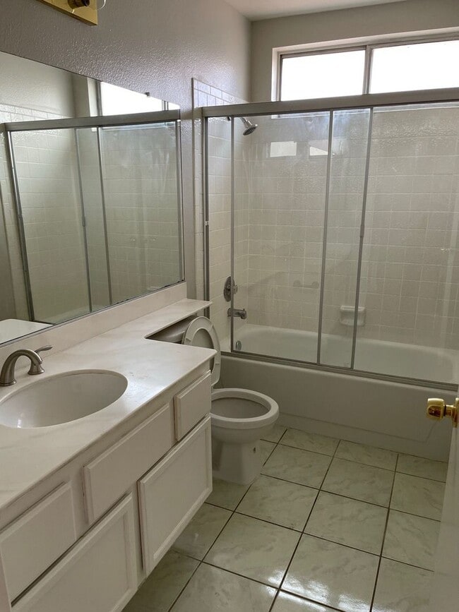 Building Photo - 2BR Cul-de-Sac Home | Private Yard, 2-Car Garage, Move-In Ready