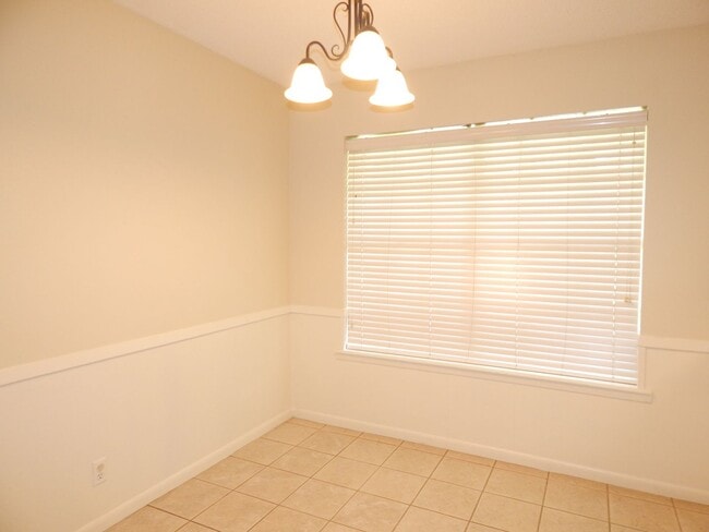 Building Photo - South Tyler, Beautiful 3 Bedroom, 2 Bath Home with RV Parking!