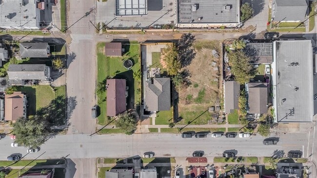 Building Photo - 5322 Avenue K