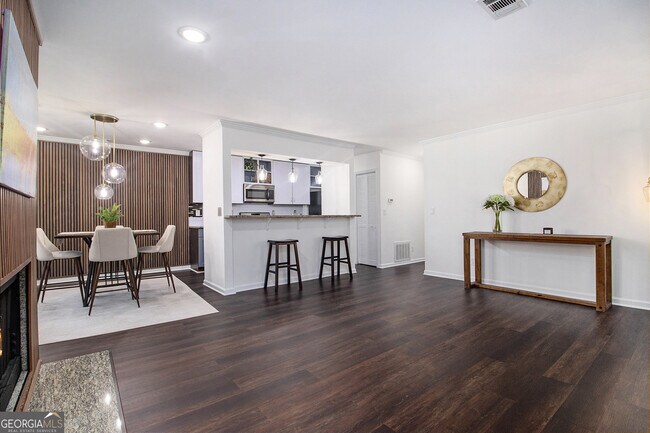 Building Photo - 1538 Chantilly Dr NE