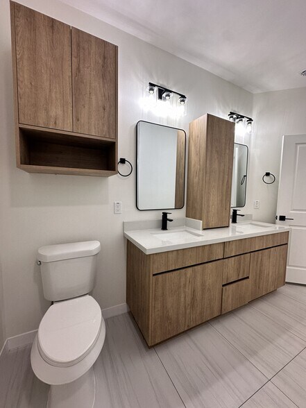 Building Photo - 11313 N 25th St