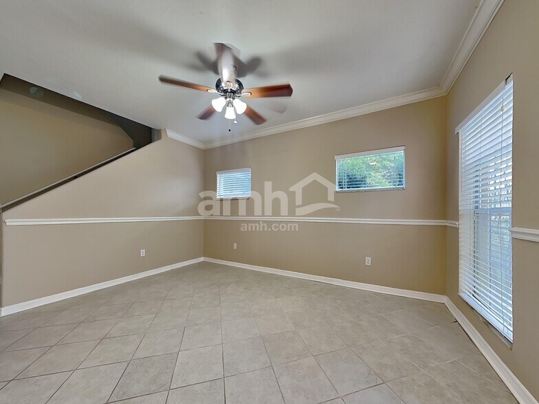 Building Photo - 31437 Heatherstone Dr