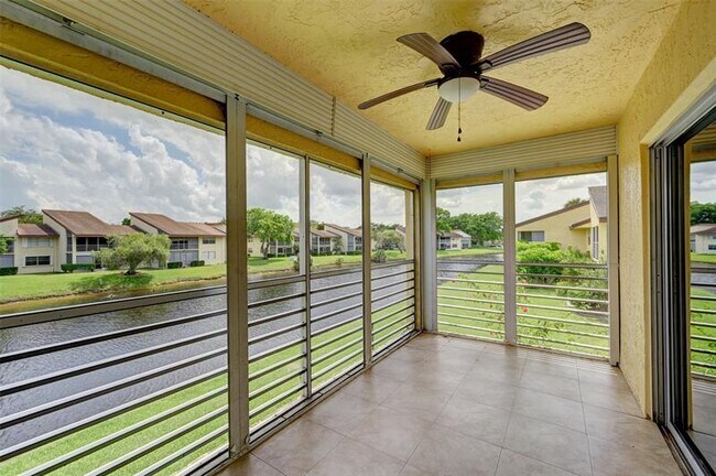 Building Photo - 8760 Azalea Ct
