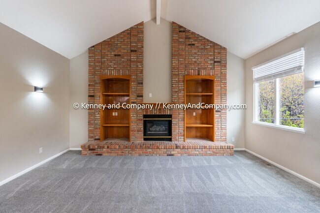 Building Photo - 1672 Smoke Ridge Dr
