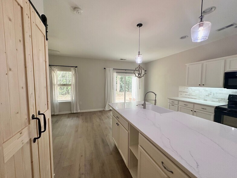 Building Photo - 126 Deep Gap Ct