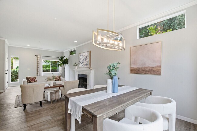 Building Photo - Contemporary 2 Bed, 2.5 Bath Home in North Napa