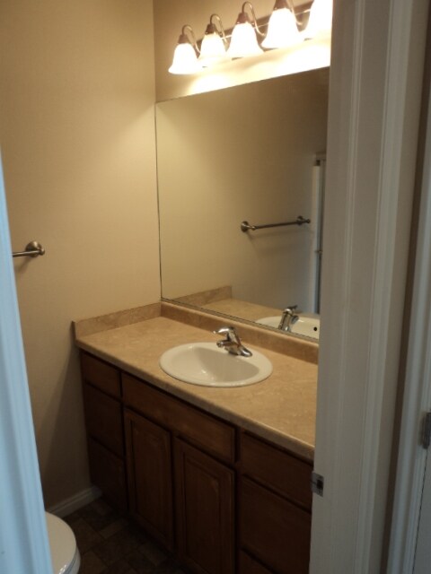 Building Photo - 175 Shade Tree Ln