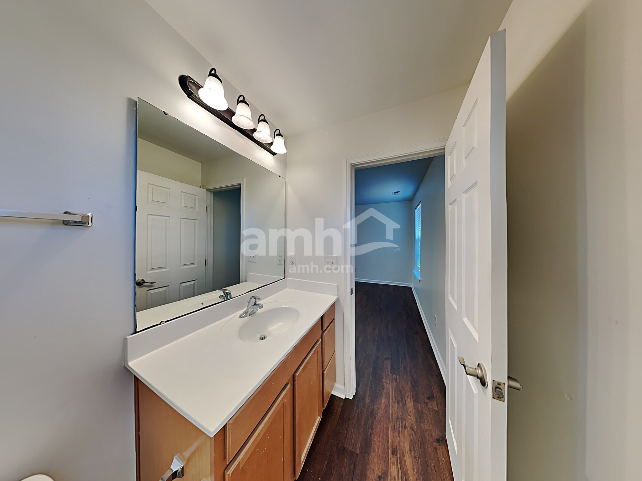 Building Photo - 4462 Roundwood Ct