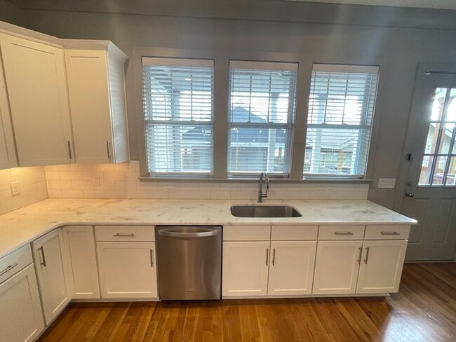 Building Photo - Nations home built in 2018 with lots of up...