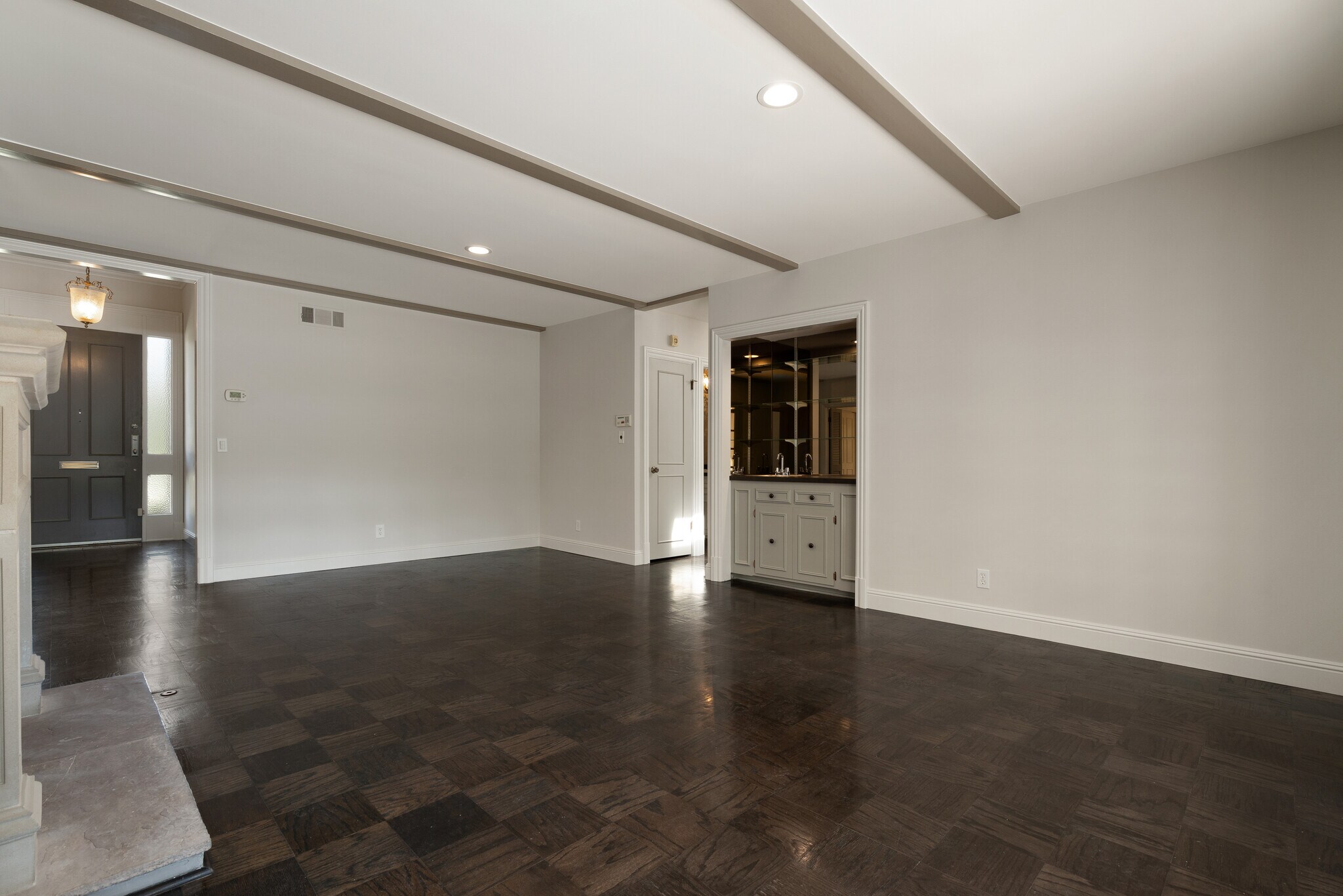 Building Photo - 519 N Rexford Dr