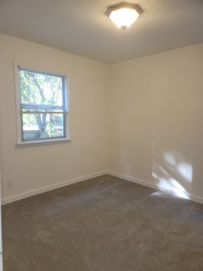 Building Photo - 3416 NE 80th St