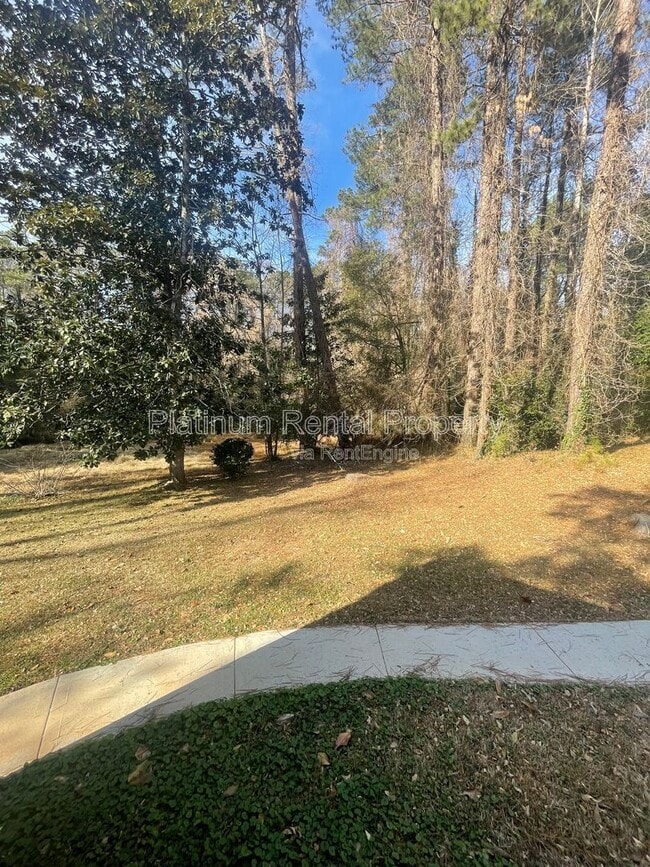 Building Photo - 1245 Shore Dr SW