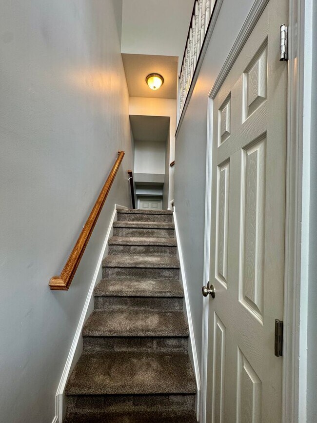 Building Photo - Move-In Ready Wexford Home Featuring Modern Updates and an Attached Two-Car