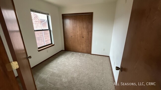 Building Photo - 2280 Stepping Stones Way