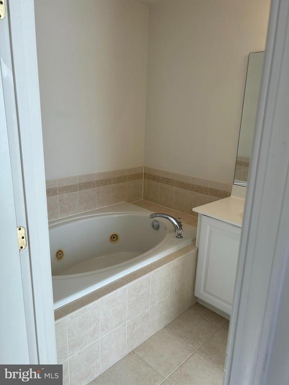 Building Photo - 3507 Ellery Cir