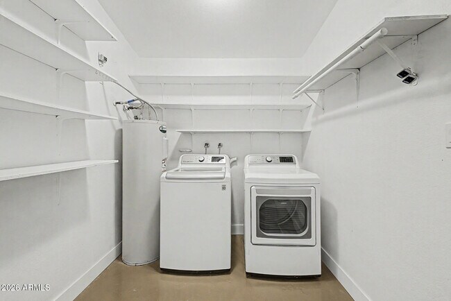 Building Photo - 16223 N 40th Pl