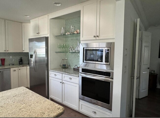 Building Photo - 954 Marlin Cir