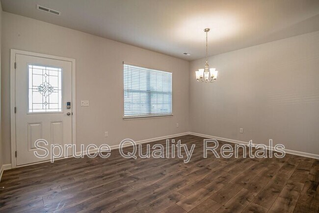 Building Photo - 1115 Hardwick Dr