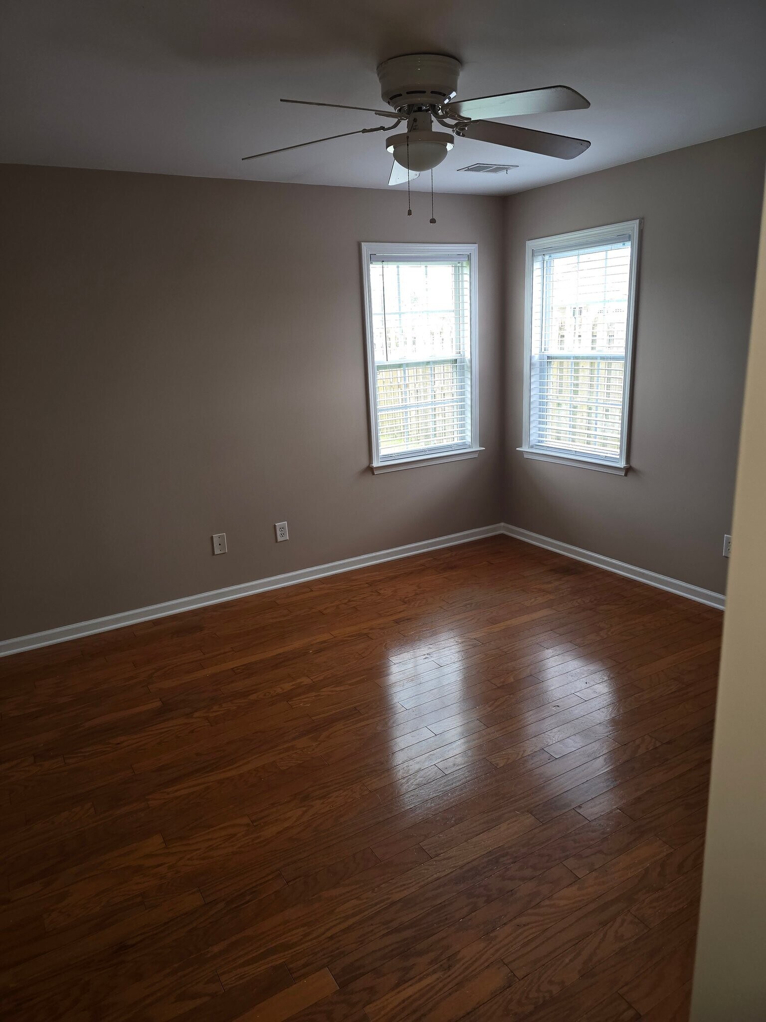 Building Photo - 1750 Pepperwood Way