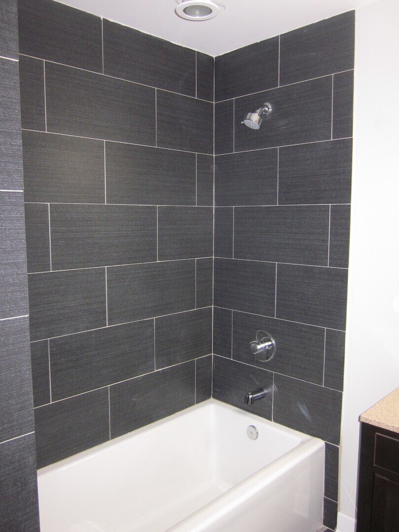 Building Photo - 2642 W HADDON AVE