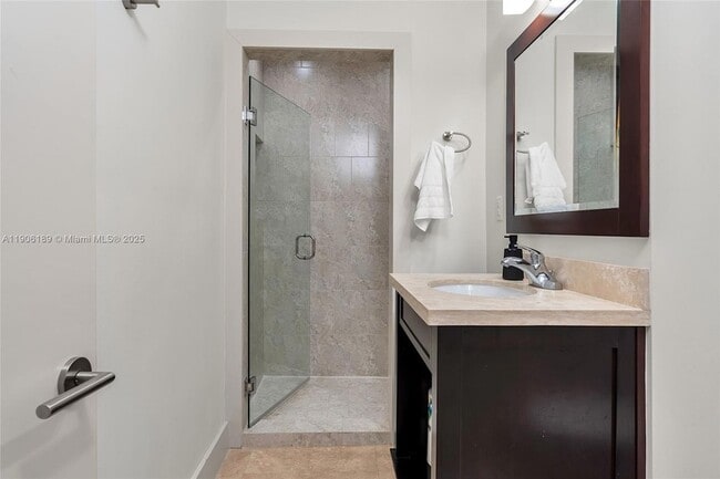 Building Photo - 415 Rovino Ave