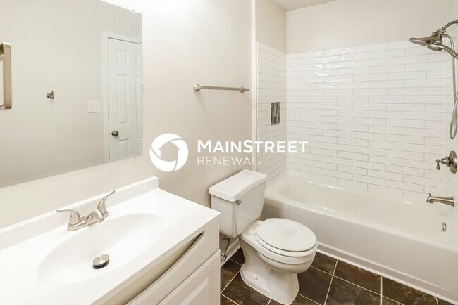 Building Photo - 3 Bedroom Pet-Friendly Home in INDEPENDENC...