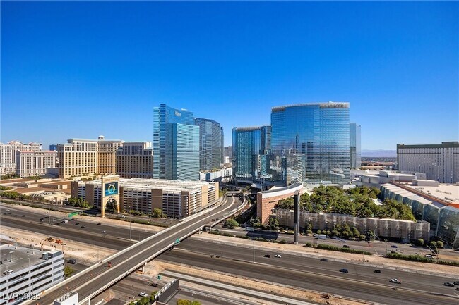 Building Photo - 4575 Dean Martin Dr