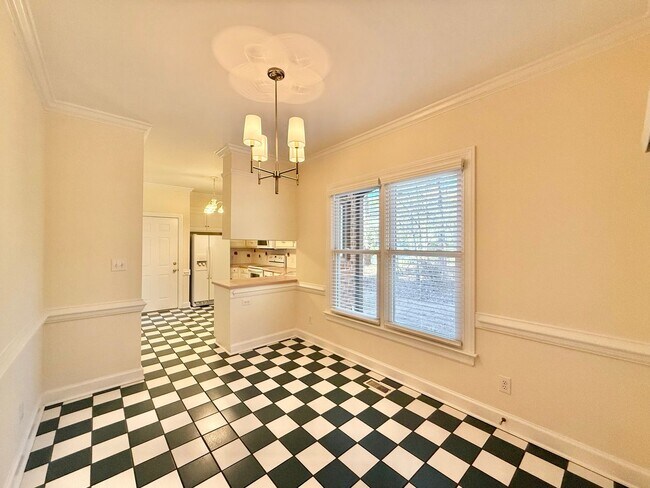 Building Photo - Charming 3BD, 2BA Raleigh Ranch-Style Home in a Quiet Neighborhood Near Crabtree Valley Mall, RDU...