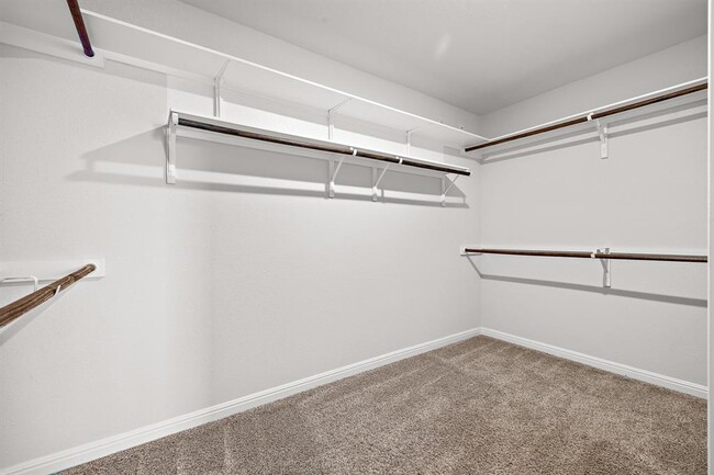 Building Photo - 11516 Maple Leaf Way
