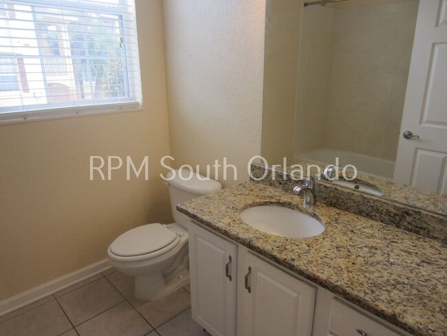 Building Photo - 8660 Buccilli Dr