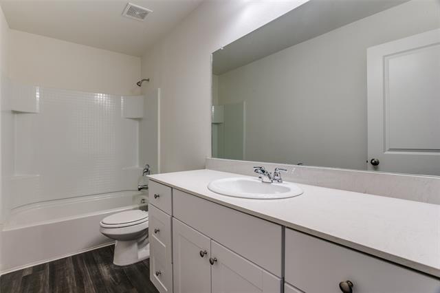 Building Photo - 10301 Castle Lyons Ln