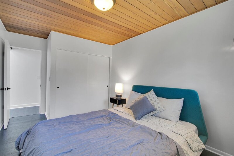 Building Photo - 1912 Old Briar Rd