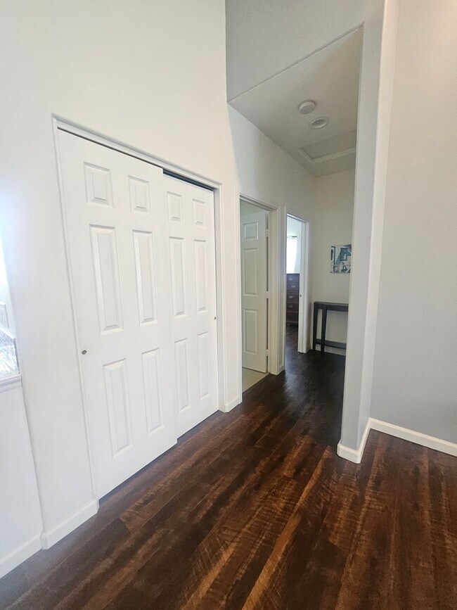 Building Photo - Beauriful 4 Bedroom Home In Keaau