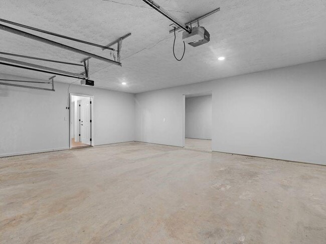 Building Photo - 6060 Winston Trce