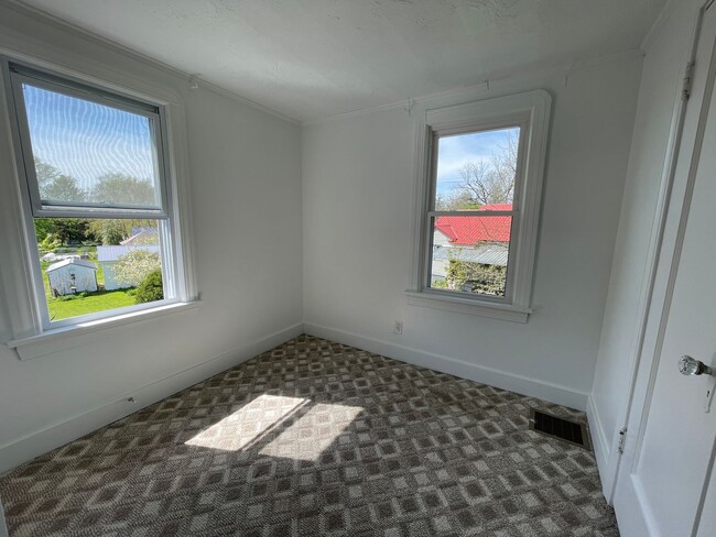 Building Photo - 1022 S Morgan St