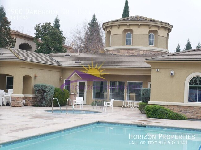 Building Photo - 1900 Danbrook Dr