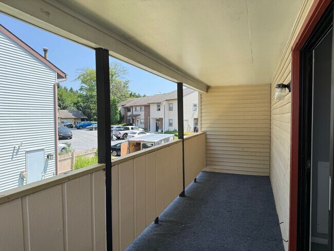 Building Photo - 359 Greenland Dr
