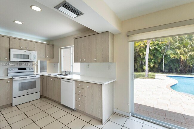 Building Photo - 13530 SW 109th Terrace