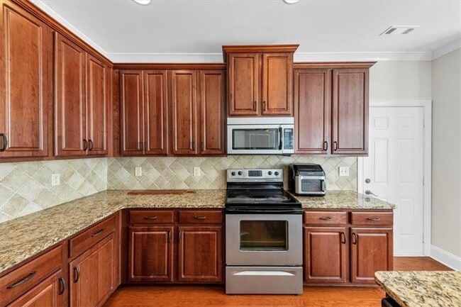 Building Photo - 88 Camden Village Dr