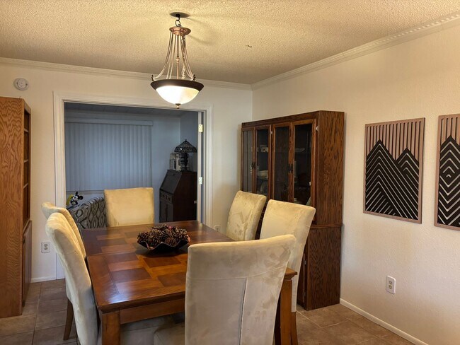 Building Photo - Lovely Home in 45+ Active Adult Community of Leisure World.  Available May through December 2026,...