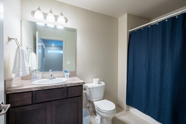 Building Photo - 5 S Kellogg St