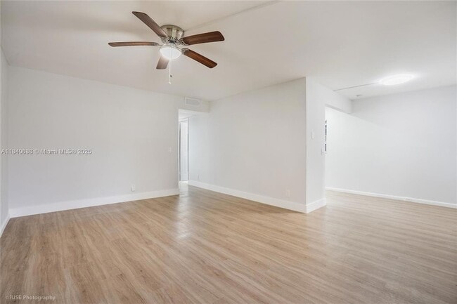 Building Photo - 200 SW 132nd Way