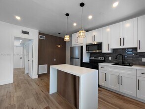 Building Photo - 1430 NW 45th St